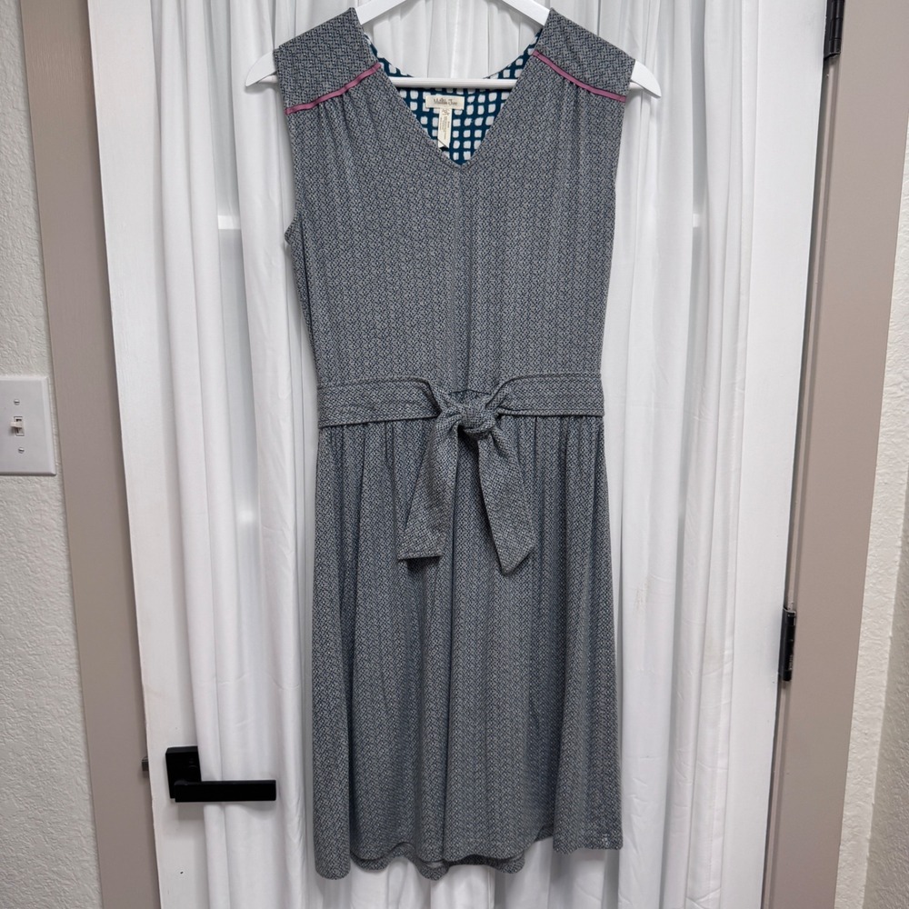 Matilda Jane Womens Grey Geometric Print Sleeveless V-Neck Tie Waist Dress M